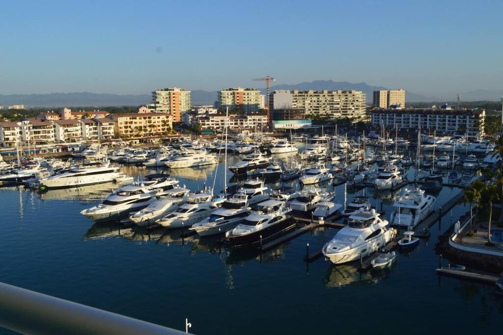 Luxury Condo On The Marina Puerto Vallarta Extérieur photo