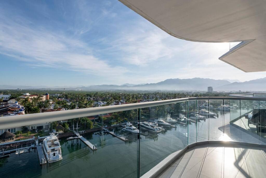 Luxury Condo On The Marina Puerto Vallarta Extérieur photo